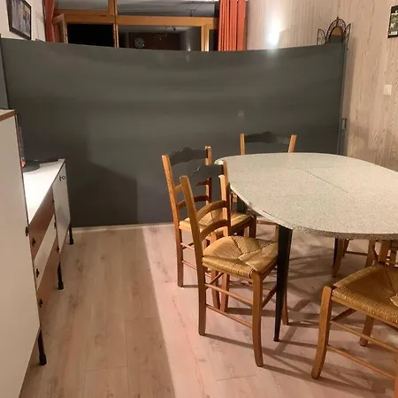 Apt 1 Avec Balcon Vue Montagne Lägenhet *